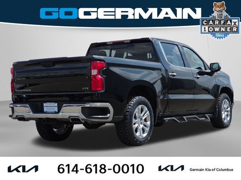 Used 2022 Chevrolet Silverado 1500 LTZ w/ LTZ Convenience Package II AWD/4WD image 8