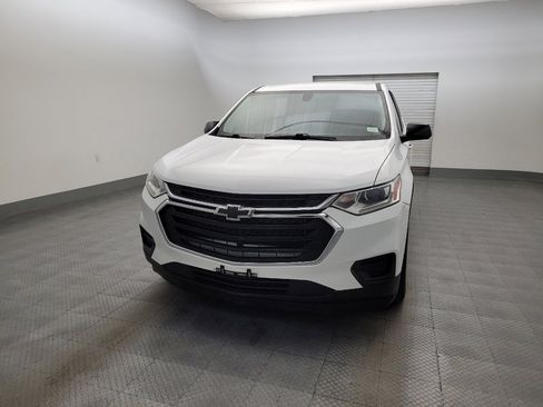 Used 2021 Chevrolet Traverse LS FWD image 15