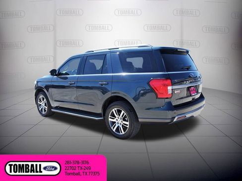 Certified 2022 Ford Expedition XLT image 5
