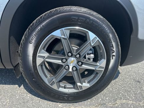 Used 2025 Chevrolet Blazer LT image 29