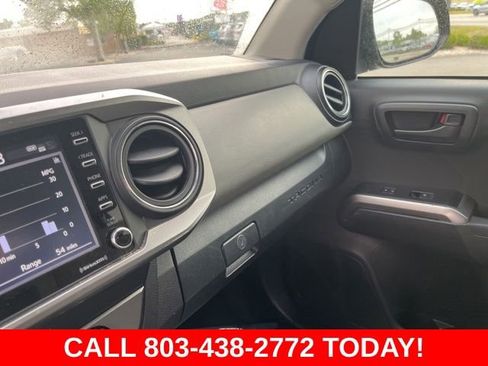 Used 2022 Toyota Tacoma SR5 w/ SR5 Appearance Package (SM) image 26