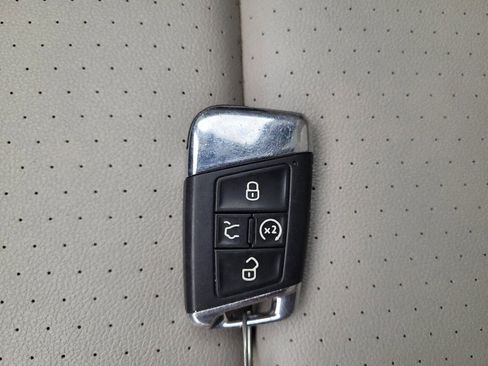 Used 2022 Volkswagen Atlas SE FWD image 32