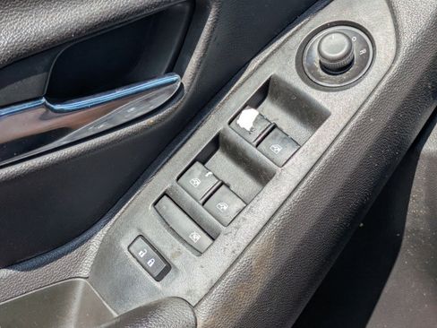 Used 2020 Chevrolet Trax LS FWD image 21