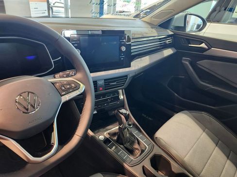 New 2025 Volkswagen Jetta SE image 8