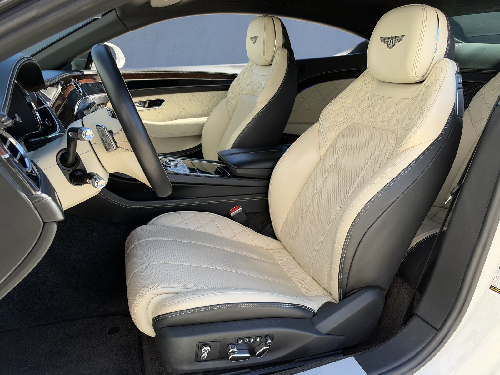 Used 2020 Bentley Continental GT AWD/4WD image 15