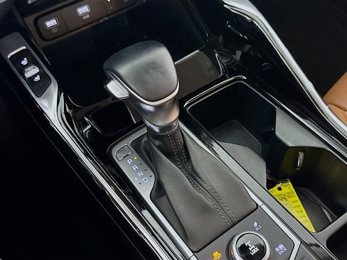 Used 2022 Kia Sorento SX Prestige w/ Rust Color Package image 17