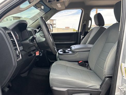 Used 2017 RAM 2500 Tradesman w/ Chrome Appearance Group AWD/4WD image 14
