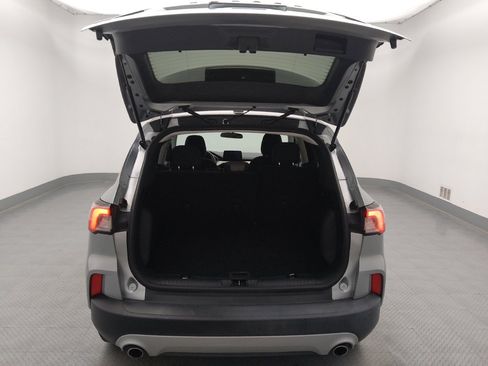 Used 2022 Ford Escape SE FWD image 29