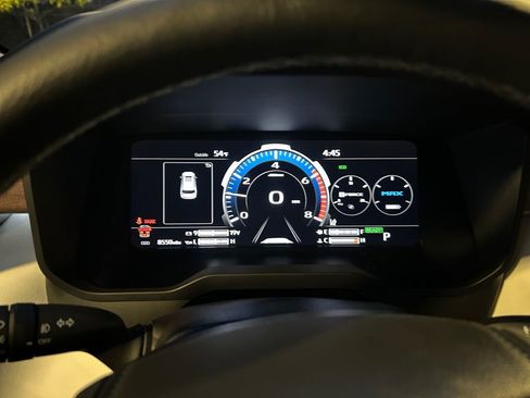 Used 2025 Toyota Sequoia 4WD image 17