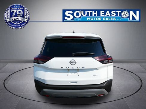 Used 2023 Nissan Rogue S AWD/4WD image 4