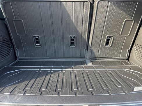 Used 2026 GMC Yukon Denali Ultimate w/ LPO, Floor Liner Package image 37