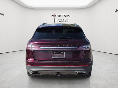Used 2022 Lincoln Nautilus Reserve AWD/4WD image 6