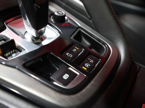 Used 2017 Jaguar F-TYPE S RWD image 19