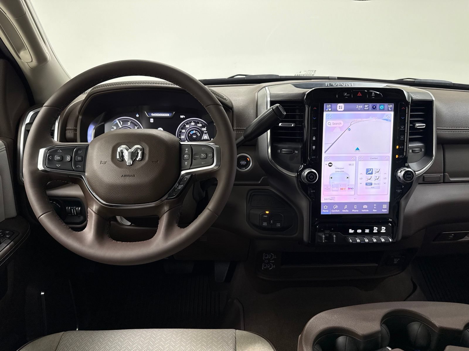 Used 2026 RAM 3500 Laramie w/ Towing Technology Group AWD/4WD image 38