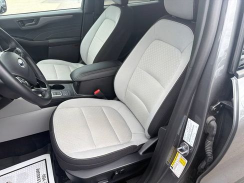 Used 2024 Ford Escape Active AWD/4WD image 22