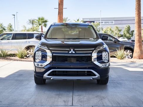 Used 2025 Mitsubishi Outlander SEL image 6
