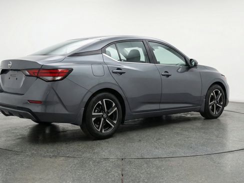 Used 2025 Nissan Sentra SV FWD image 9