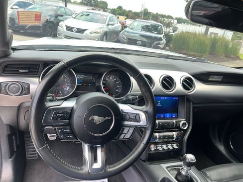 Used 2022 Ford Mustang GT Premium w/ Black Accent Package RWD image 21