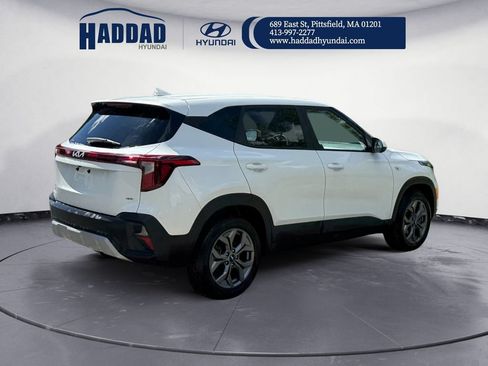 Used 2025 Kia Seltos LX AWD/4WD image 5