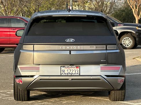 Used 2023 Hyundai Ioniq 5 Limited w/ Cargo Package image 4