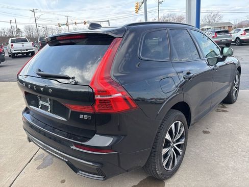 Used 2023 Volvo XC60 B5 Plus image 6