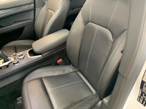 Used 2022 Alfa Romeo Stelvio Sprint image 12