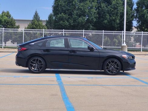 Used 2023 Honda Civic Sport Touring image 6