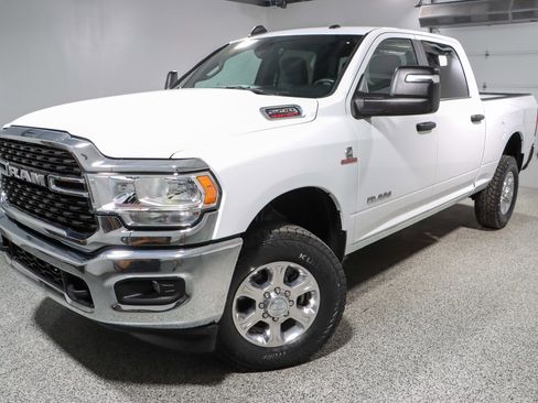 Used 2023 RAM 2500 Big Horn w/ Cold Weather Group image 31