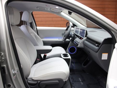 Used 2023 Hyundai Ioniq 5 SEL image 27