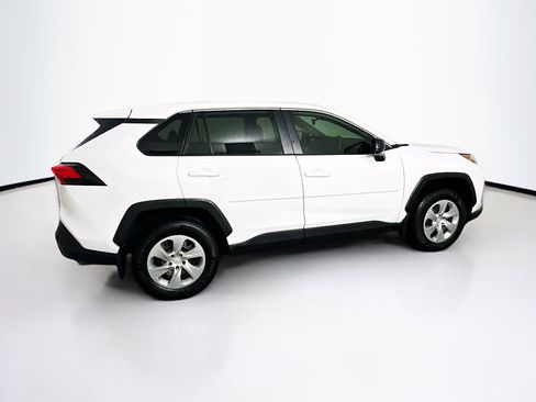 Used 2023 Toyota RAV4 LE image 10