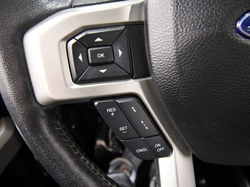 Used 2020 Ford F150 Lariat w/ Equipment Group 502A Luxury AWD/4WD image 21