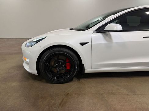 Used 2023 Tesla Model 3 Performance image 37