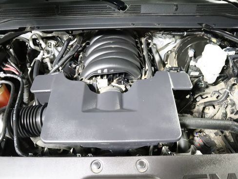 Used 2016 GMC Yukon XL Denali w/ Open Road Package image 23