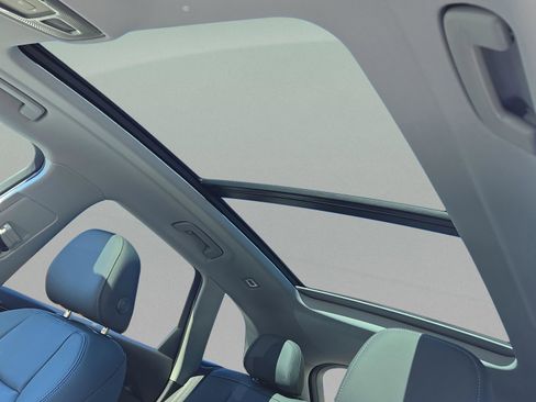 Used 2025 Audi Q5 Premium w/ Convenience Package image 34