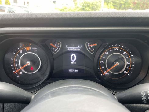 Used 2024 Jeep Wrangler Unlimited Sport AWD/4WD image 10