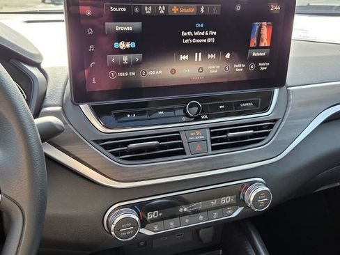 New 2026 Nissan Altima 2.5 SV FWD image 16
