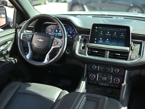 Used 2024 Chevrolet Tahoe LT w/ LT Signature Plus Package image 6