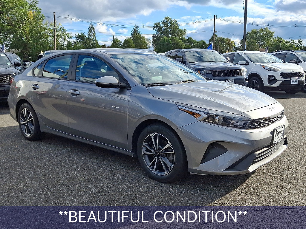Certified 2023 Kia Forte LXS w/ LXS Technology Package FWD image 4