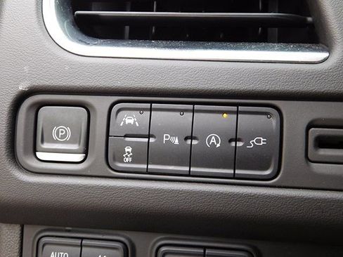 Used 2022 Chevrolet Tahoe LS w/ Driver Alert Package image 25