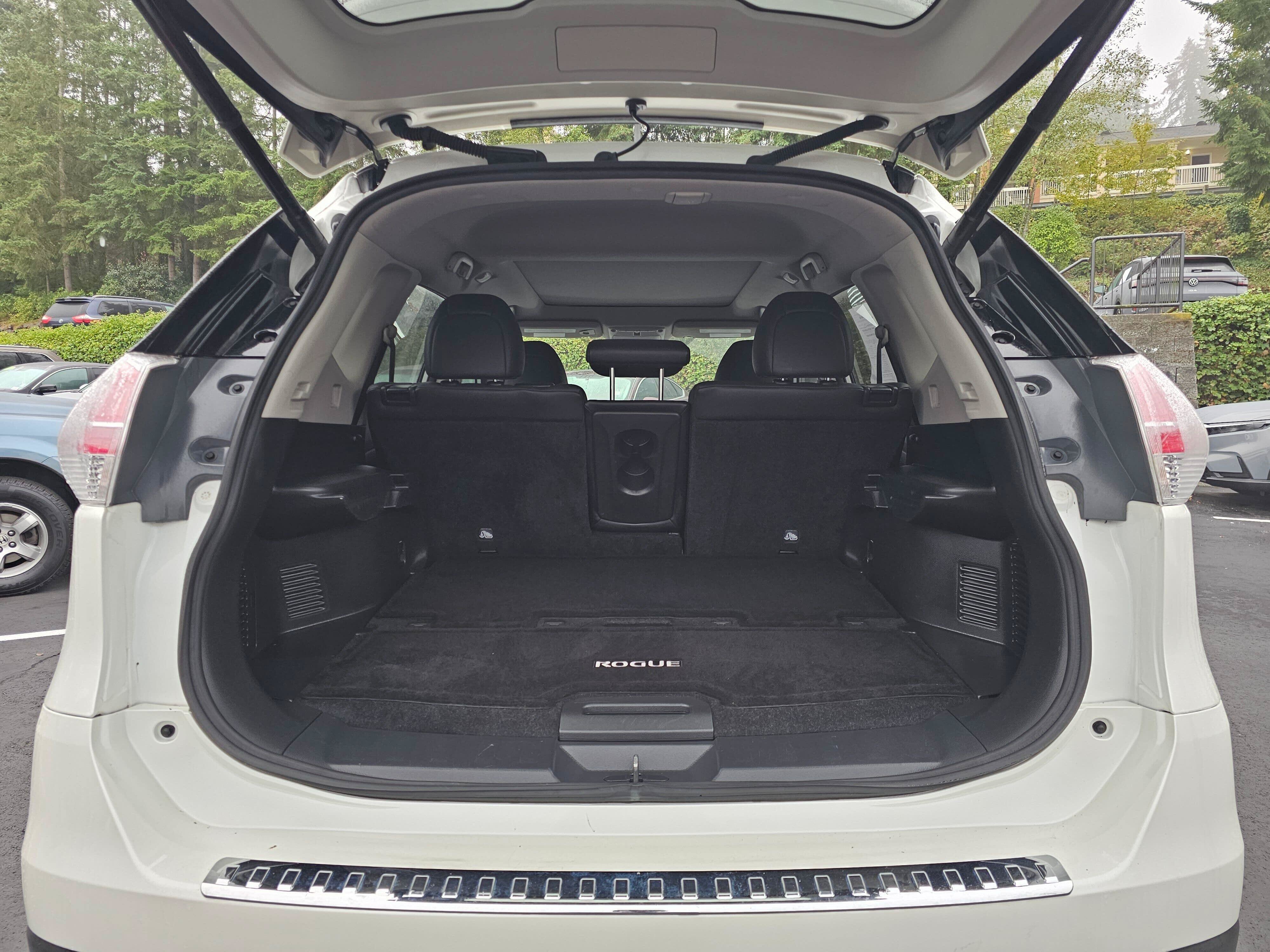 Used 2015 Nissan Rogue SL w/ SL Premium Package AWD/4WD image 18