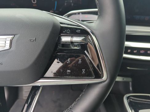 Used 2024 Cadillac Lyriq Sport AWD/4WD image 22