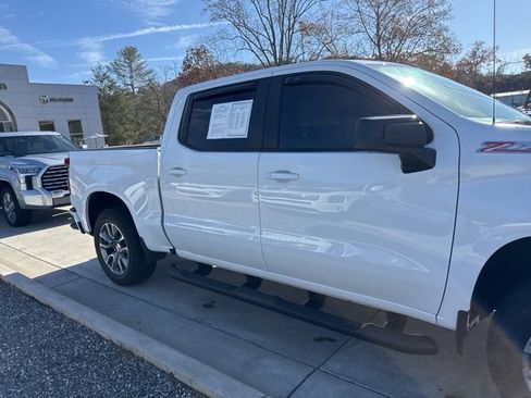 Used 2021 Chevrolet Silverado 1500 RST image 3