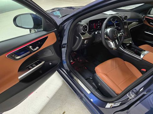 Certified 2025 Mercedes-Benz C 300 4MATIC Sedan image 19