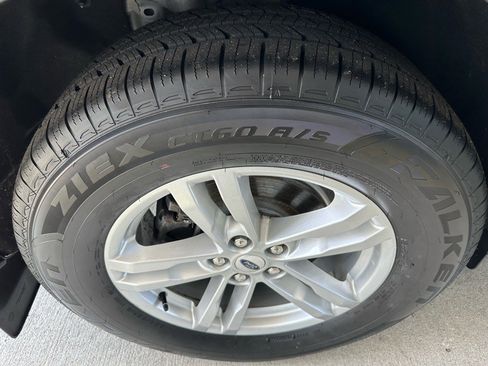 Certified 2020 Ford Explorer XLT w/ Equipment Group 202A image 11