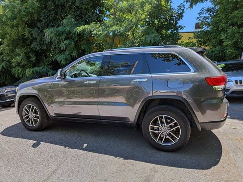 Used 2021 Jeep Grand Cherokee Limited w/ Luxury Group II AWD/4WD image 11