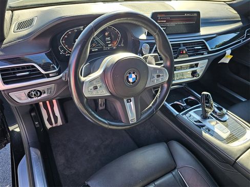 Used 2022 BMW 740i 740i w/ M Sport Package image 15