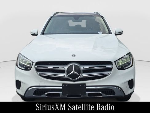 Used 2021 Mercedes-Benz GLC 300 4MATIC image 2