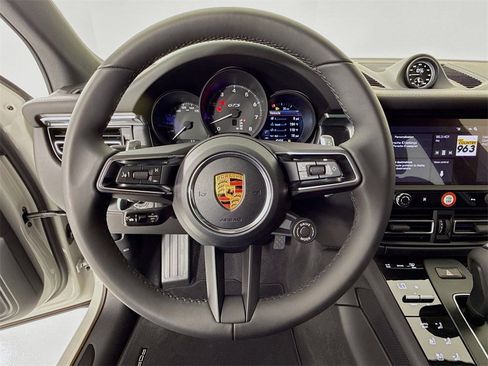 New 2026 Porsche Macan GTS image 17