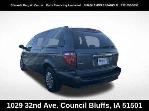 Used 2005 Chrysler Town & Country LX w/ Popular Equipment Group II FWD image 5