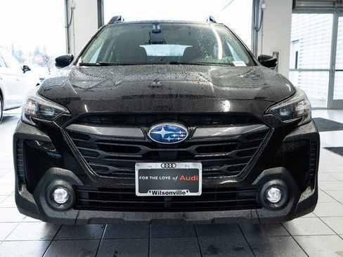 Used 2023 Subaru Outback Premium image 2